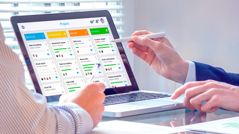 Administración de proyectos con el uso de la herramienta "SCRUM"