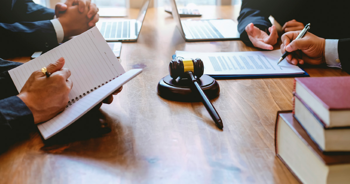 Todo lo que el empresario debe saber sobre sus asesores legales