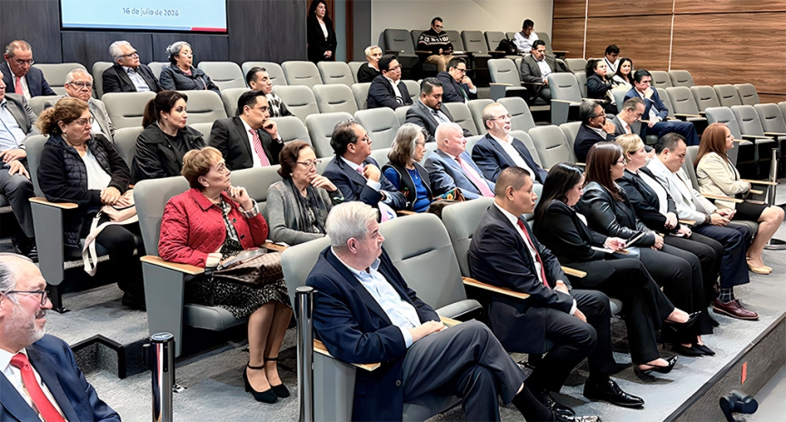 Asamblea Extraordinaria avala nueva denominación del Colegio
