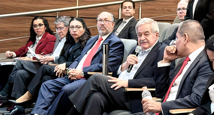 Asamblea Extraordinaria avala nueva denominación del Colegio