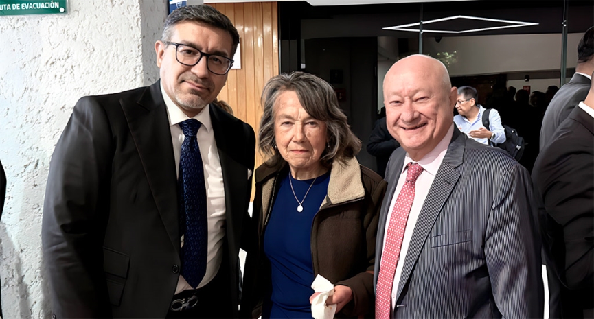 Asamblea Extraordinaria avala nueva denominación del Colegio
