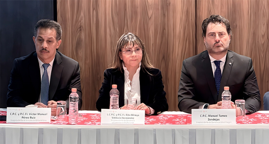 Asamblea Extraordinaria avala nueva denominación del Colegio