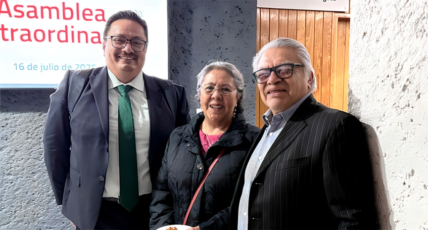 Asamblea Extraordinaria avala nueva denominación del Colegio