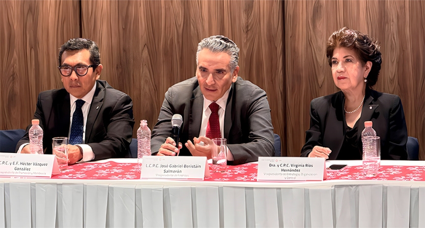 Asamblea Extraordinaria avala nueva denominación del Colegio