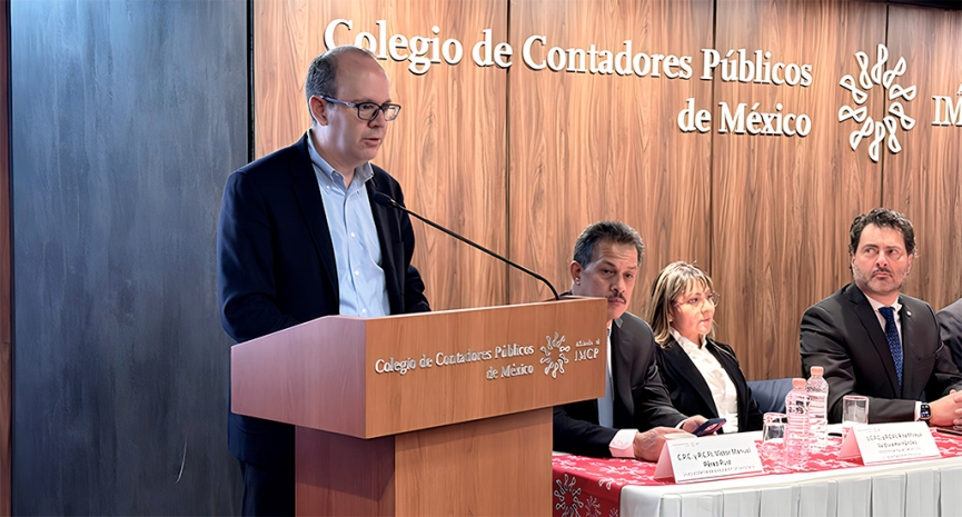 Asamblea Extraordinaria avala nueva denominación del Colegio