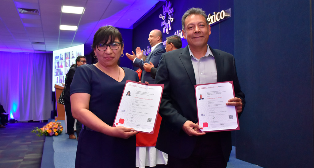 Clausura de diplomados septiembre 2023