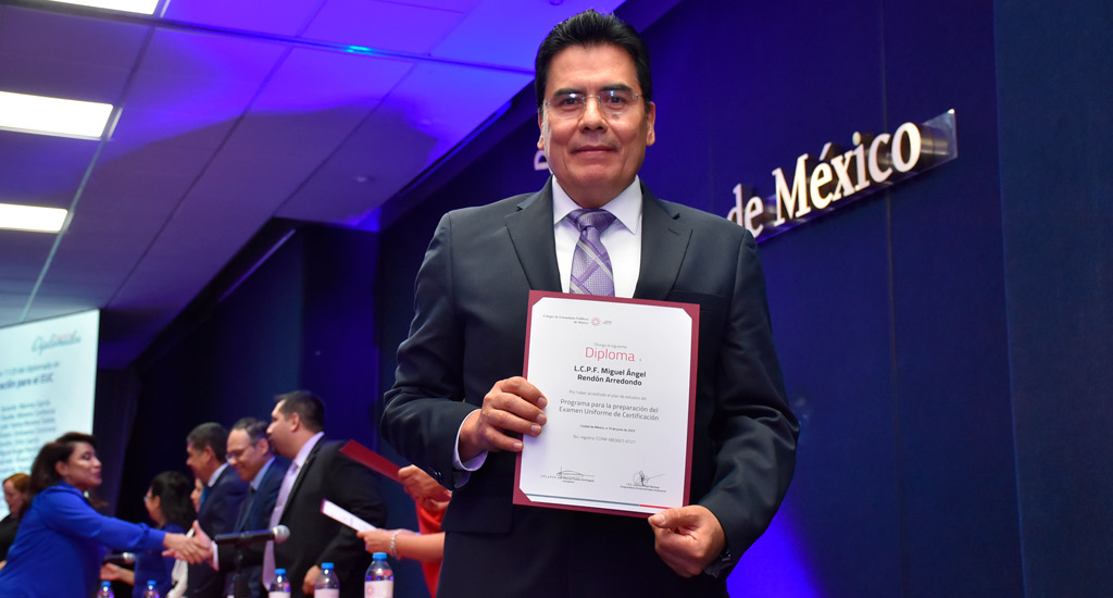 Clausura de diplomados septiembre 2023