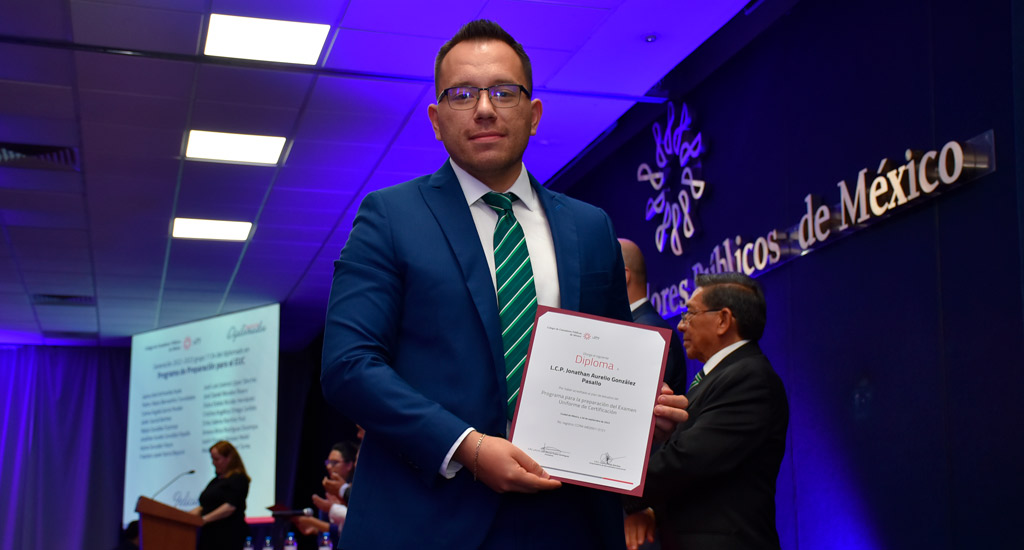 Clausura de diplomados septiembre 2023