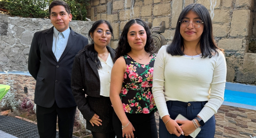 Colegio fortalece su membrecía con bienvenida a nuevas asociadas y asociados