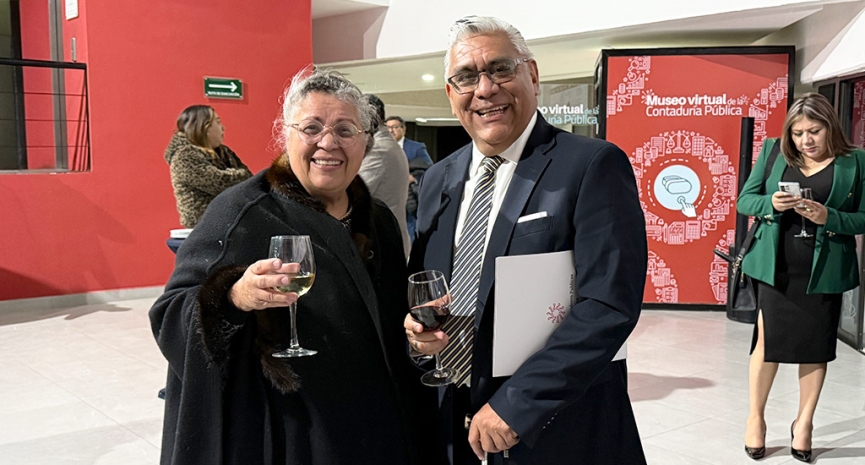 Colegio lanza Comunidad Alumni