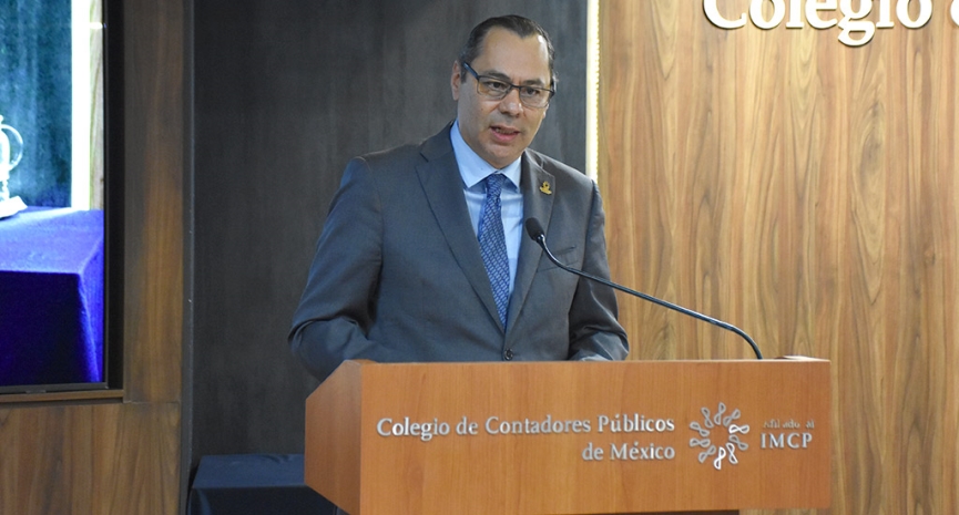 Colegio lanza Comunidad Alumni