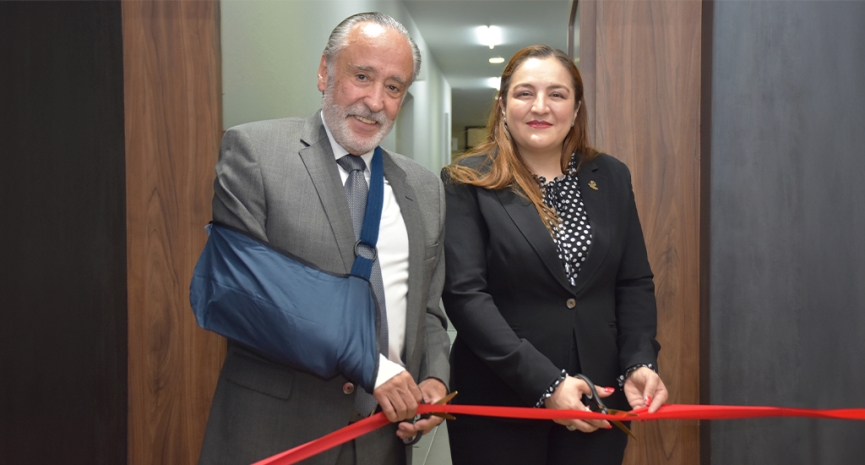 Colegio moderniza sus instalaciones con reapertura del Salón Harp Helú
