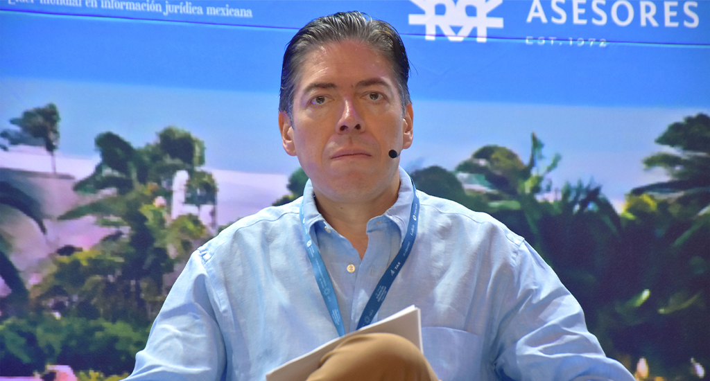 Colegio presenta en Acapulco Foro de Tributación Internacional con Carlos Mota