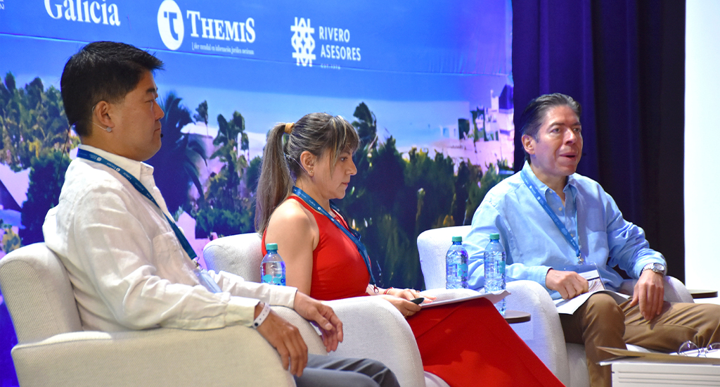 Colegio presenta en Acapulco Foro de Tributación Internacional con Carlos Mota