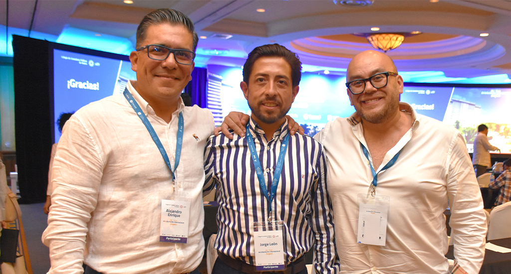 Colegio presenta en Acapulco Foro de Tributación Internacional con Carlos Mota