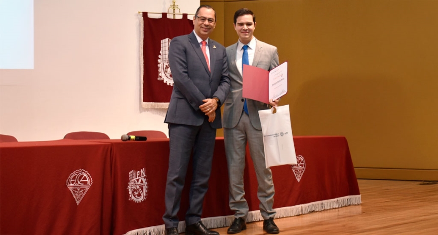 Alumno Destacado 2025