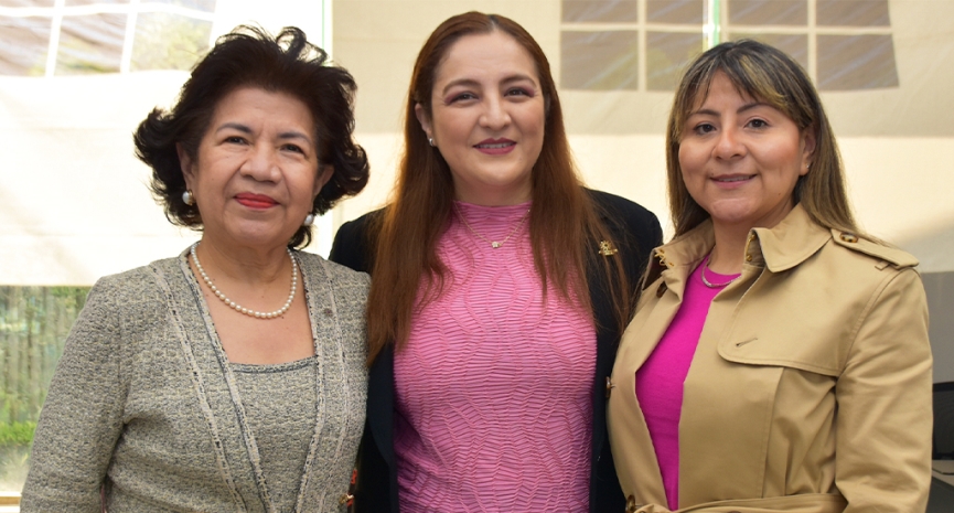Colegio reconoce a sus docentes con una celebración por el Día del Maestro