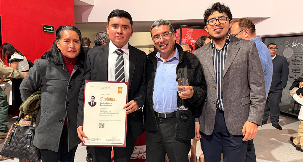 Clausura diplomados 2026