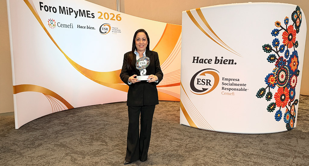 Entrega de distintivo ESR