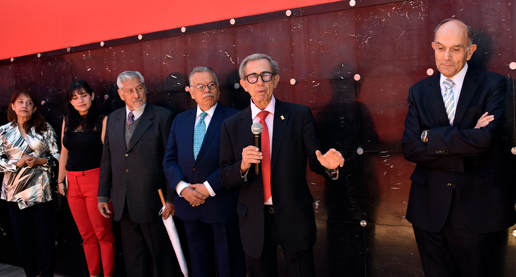 Colegio rinde homenaje a sus socios vitalicios 2023