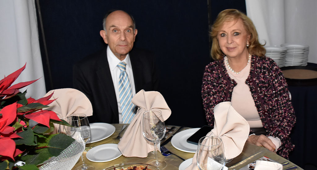 Colegio rinde homenaje a sus socios vitalicios 2023