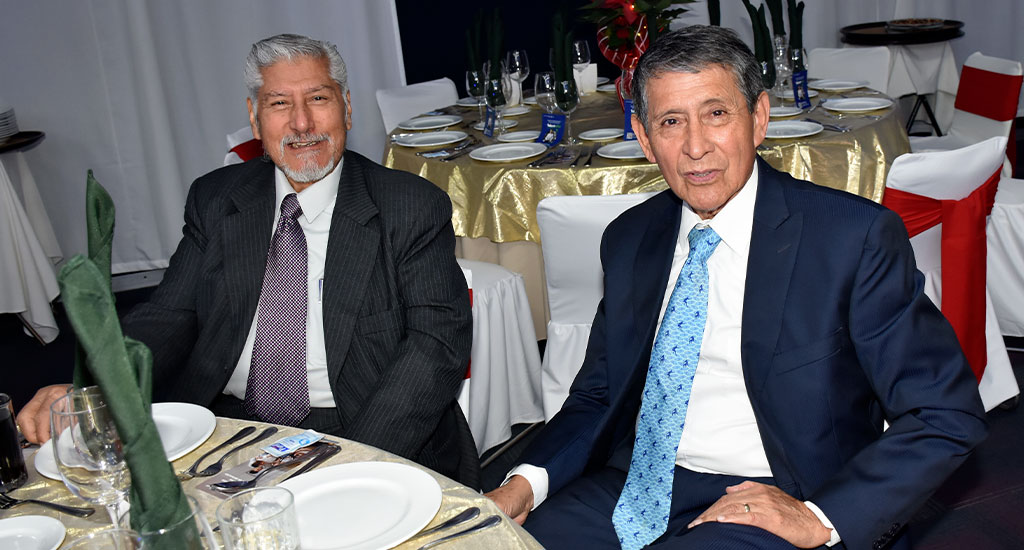 Colegio rinde homenaje a sus socios vitalicios 2023