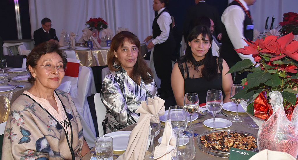 Colegio rinde homenaje a sus socios vitalicios 2023