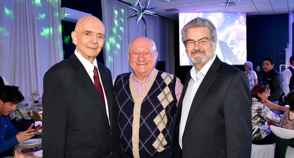 Colegio rinde homenaje a sus socios vitalicios 2023