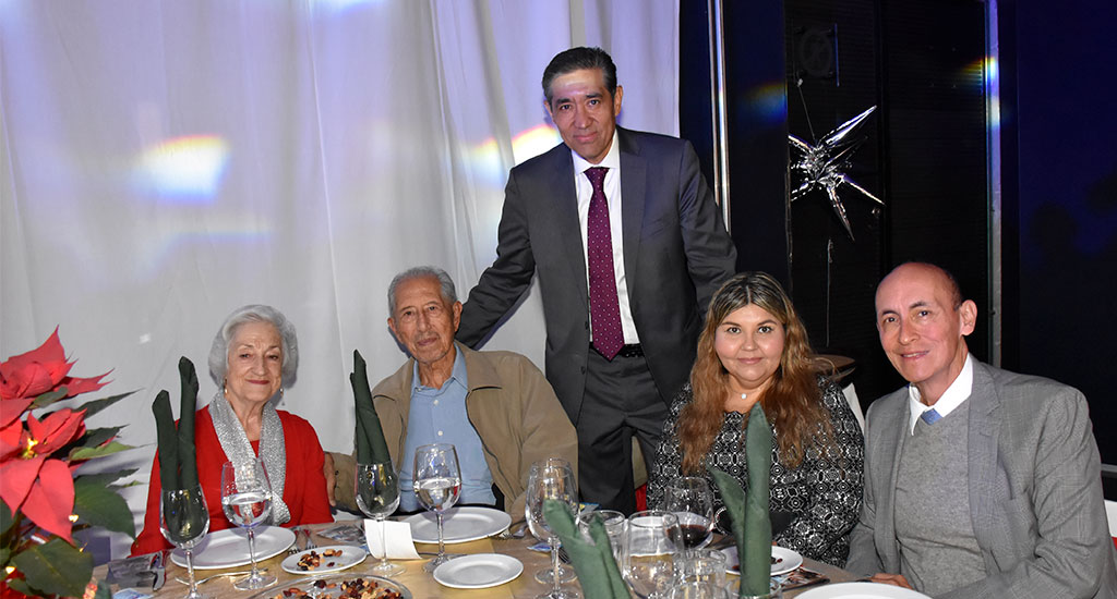 Colegio rinde homenaje a sus socios vitalicios 2023