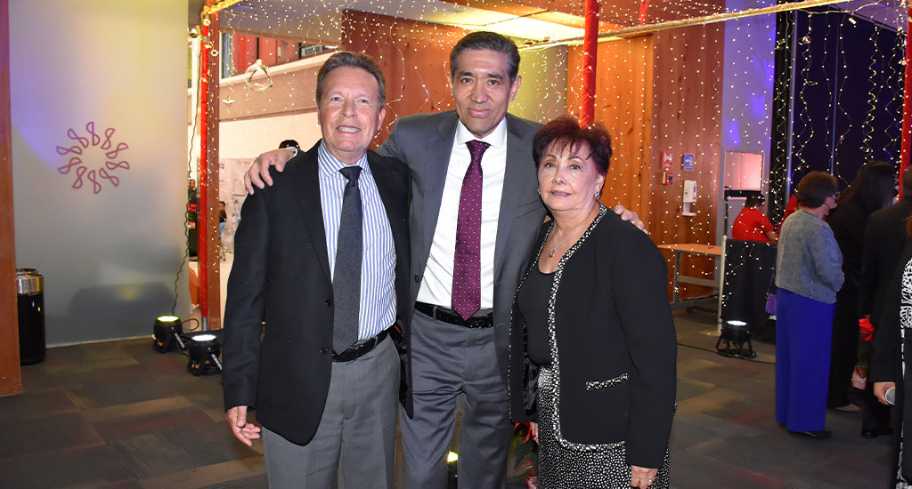 Colegio rinde homenaje a sus socios vitalicios 2023