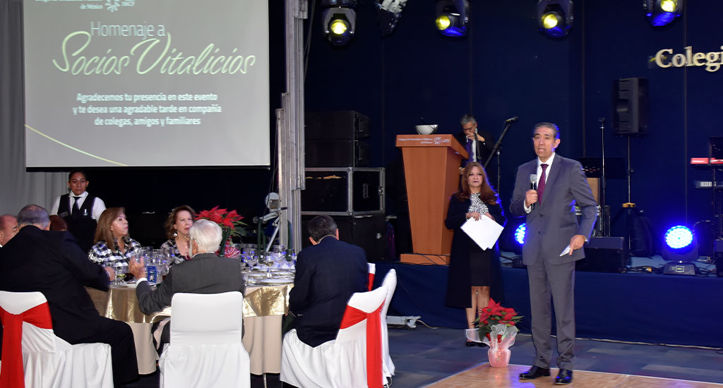 Colegio rinde homenaje a sus socios vitalicios 2023