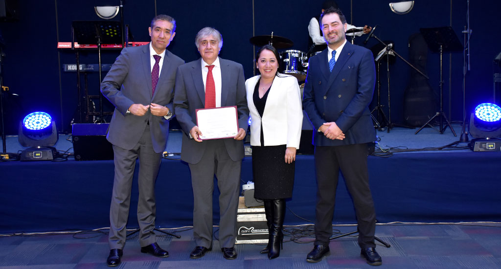 Colegio rinde homenaje a sus socios vitalicios 2023