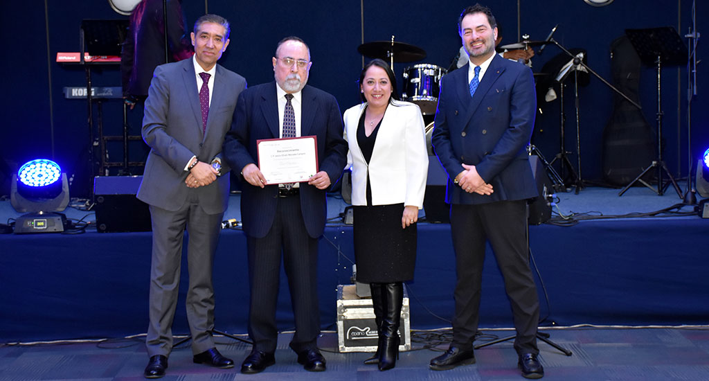Colegio rinde homenaje a sus socios vitalicios 2023