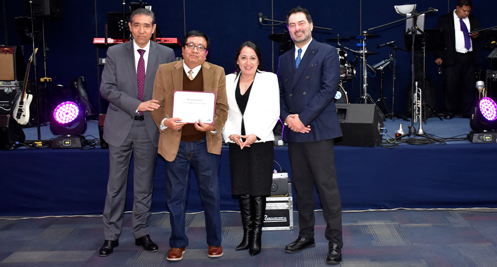 Colegio rinde homenaje a sus socios vitalicios 2023