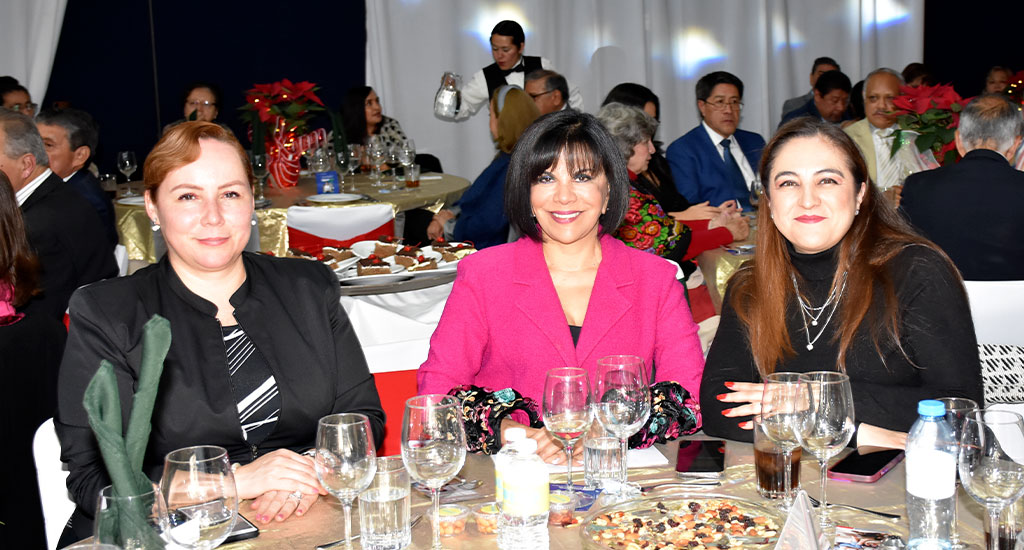 Colegio rinde homenaje a sus socios vitalicios 2023