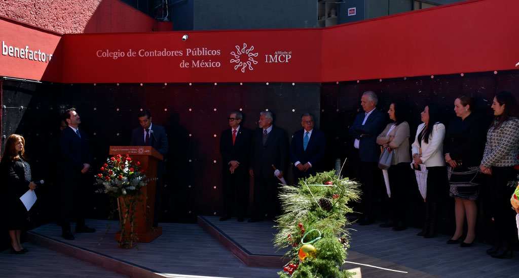 Colegio rinde homenaje a sus socios vitalicios 2023