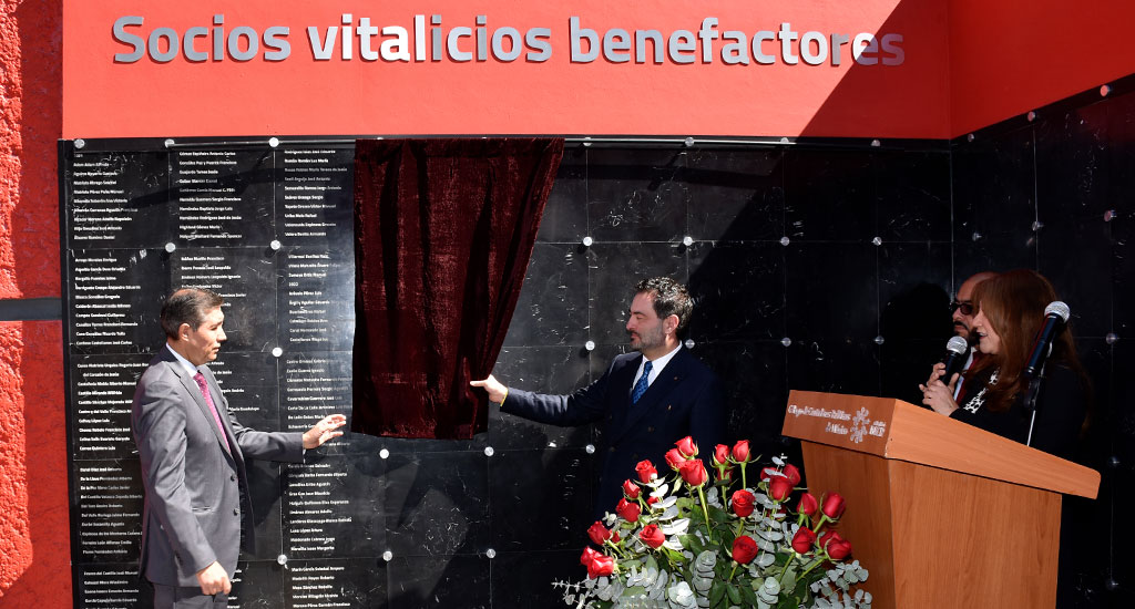 Colegio rinde homenaje a sus socios vitalicios 2023