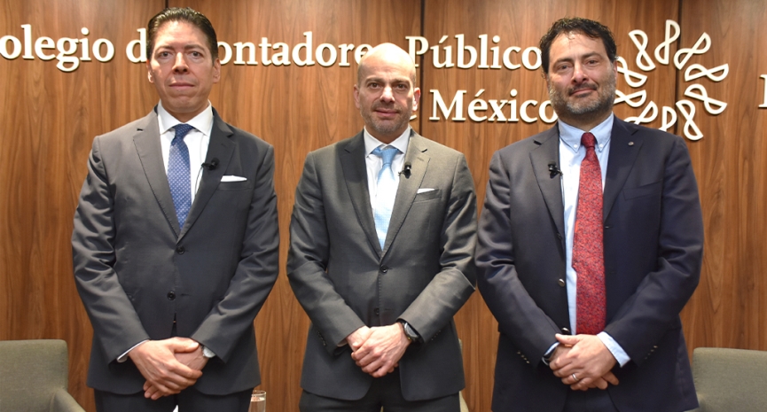 Colegio y SAT fortalecen diálogo institucional en foro de fiscalización