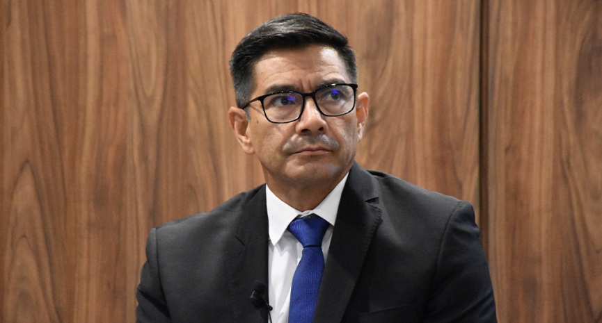 Colegio y SAT fortalecen diálogo institucional en foro de fiscalización