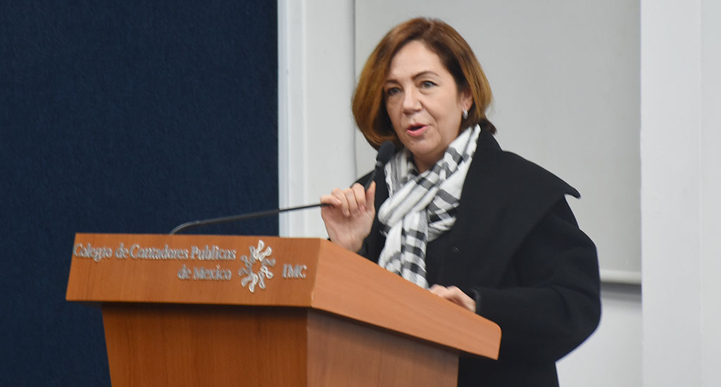 Compromiso académico en clausura de diplomados 4