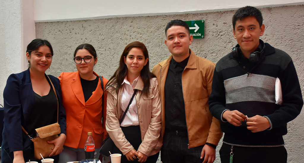 Con-grandes-historias-de-exito-celebran-el-Dia-del-Contador