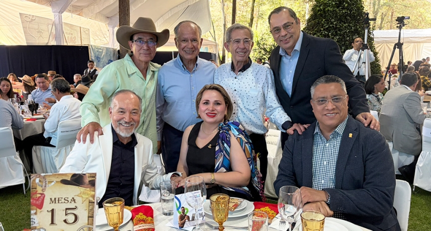 Gran Paellada encendió la fiesta con Los Yaguarú