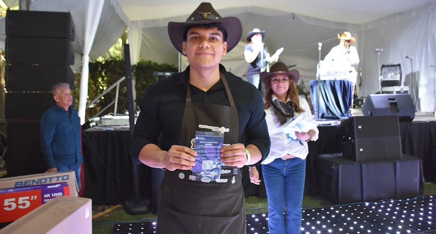 Gran Paellada encendió la fiesta con Los Yaguarú