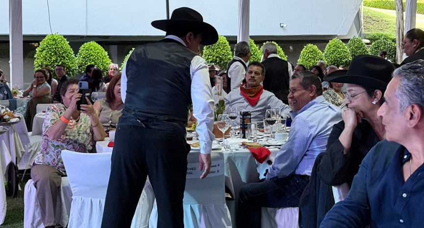 Gran Paellada encendió la fiesta con Los Yaguarú