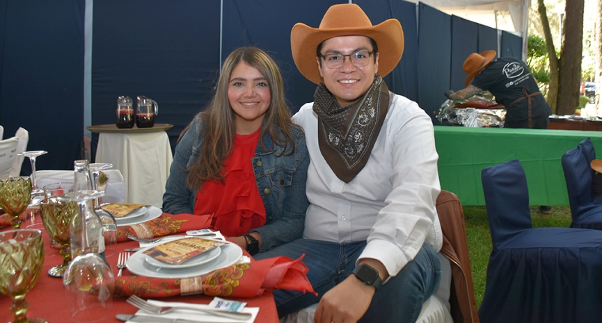 Gran Paellada encendió la fiesta con Los Yaguarú