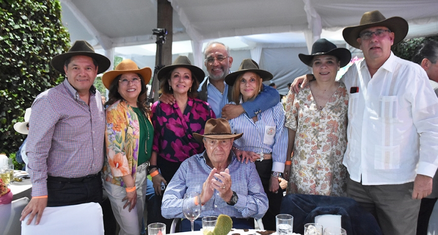 Gran Paellada encendió la fiesta con Los Yaguarú