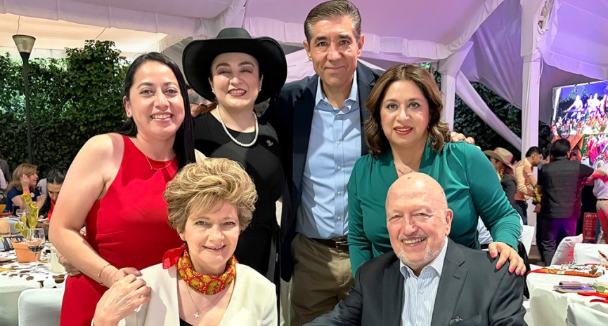 Gran Paellada encendió la fiesta con Los Yaguarú