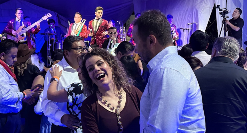 Gran Paellada encendió la fiesta con Los Yaguarú