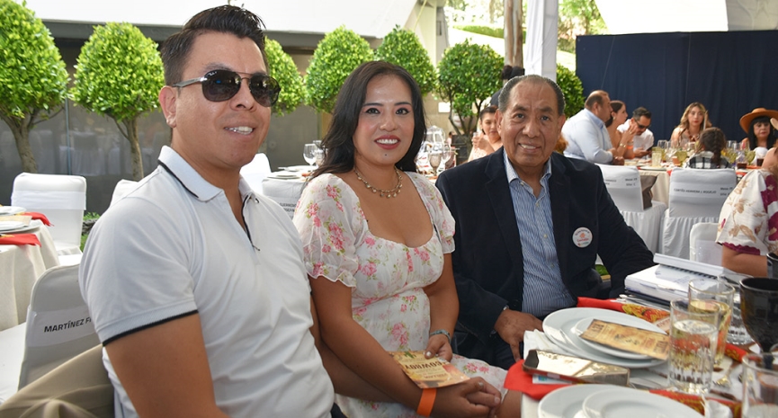 Gran Paellada encendió la fiesta con Los Yaguarú