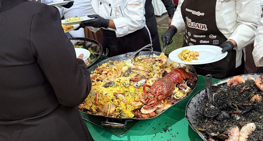 Gran Paellada encendió la fiesta con Los Yaguarú